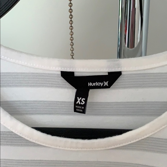 Hurley long sleeve light fabric dress - Picture 2 of 5